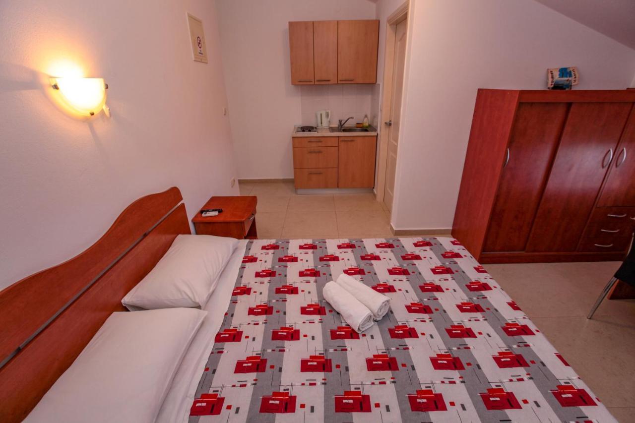 Vila Perunika Sukošan Esterno foto